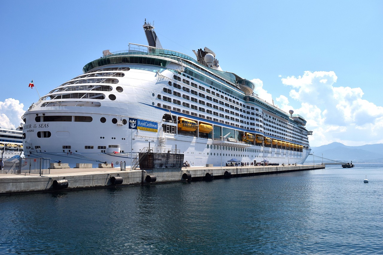 découvrez les croisières en méditerranée, entre paysages enchanteurs, villes historiques et eaux turquoise pour des vacances inoubliables.